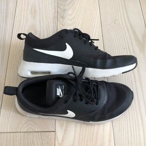 Nike Air Max Thea Sneaker